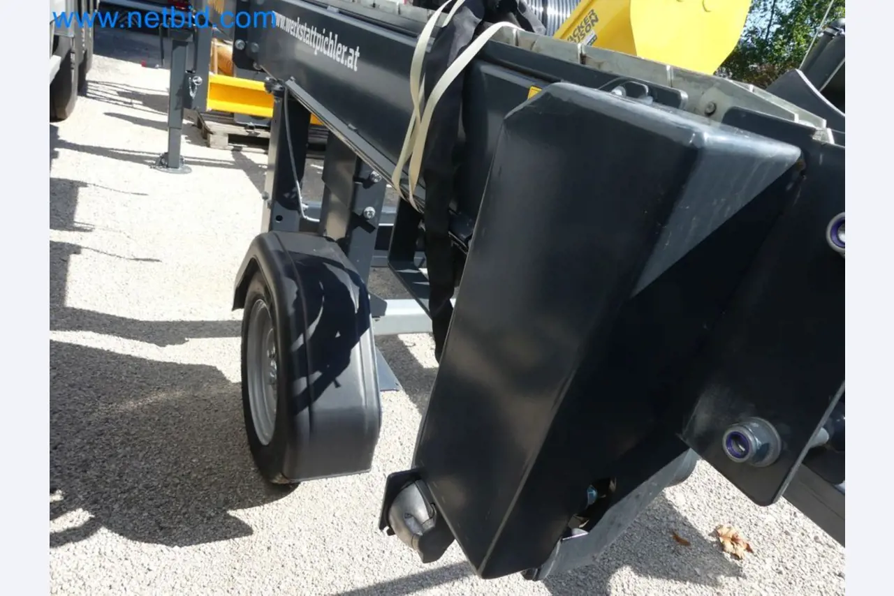 Diesel-Gabelstapler BOBCAT D30NXS und Kompakter Sägespalter UNIFOREST TITAN 53/40 Premium -62