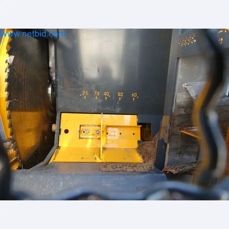 Diesel-Gabelstapler BOBCAT D30NXS und Kompakter Sägespalter UNIFOREST TITAN 53/40 Premium -7