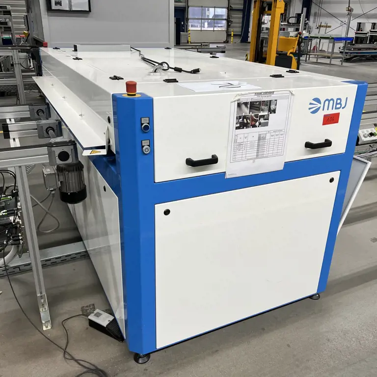 Elektro-luminiscenční testovací systém MBJ