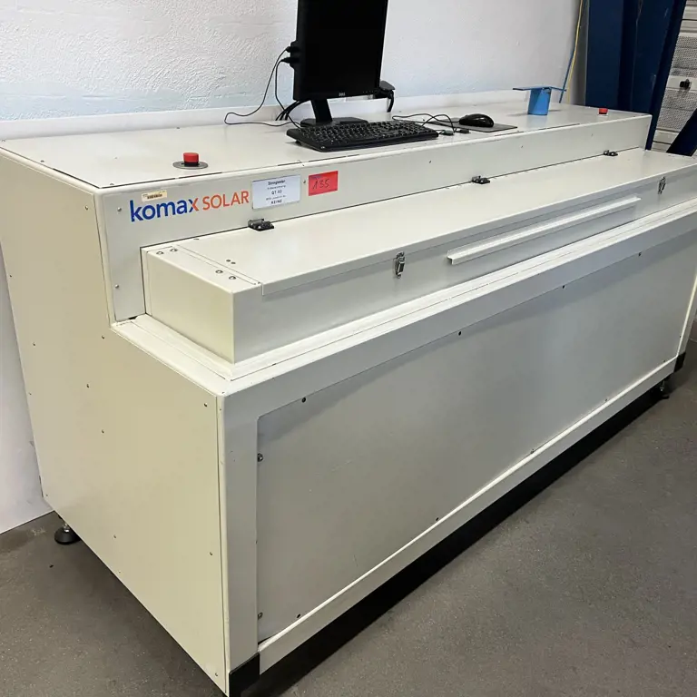 Tester řetězců Komax Solar