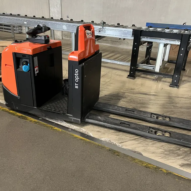 Vysokozdvižný vozík pro vychystávání objednávek Toyota OSE250