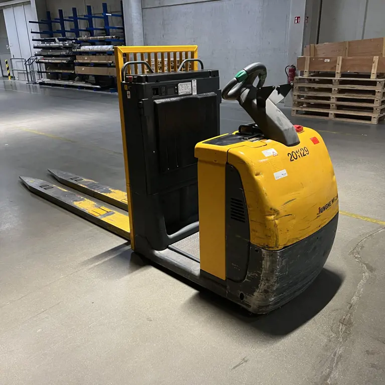 Elektrický vychystávací paletový vozík Jungheinrich ECE320 SH