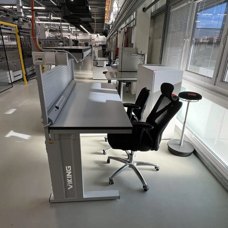 Poste de travail de production