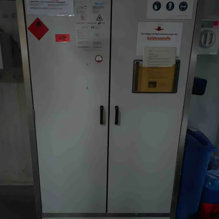 Gefahrgutschrank Priorit