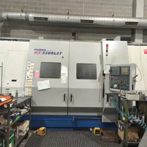 CNC soustružnické a frézovací centrum Doosan Puma 2500 MX LST
