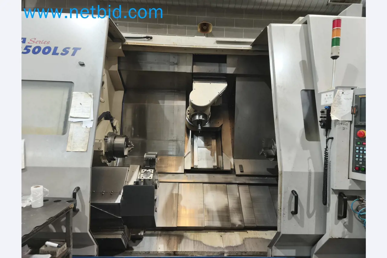 CNC soustružnické a frézovací centrum Doosan Puma 2500 MX LST-4
