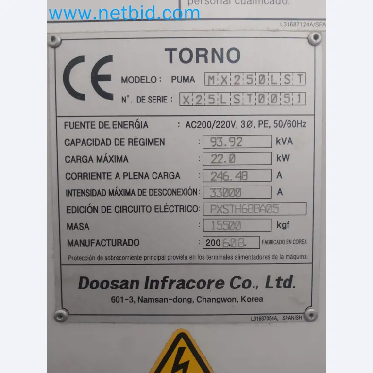 CNC soustružnické a frézovací centrum Doosan Puma 2500 MX LST-8