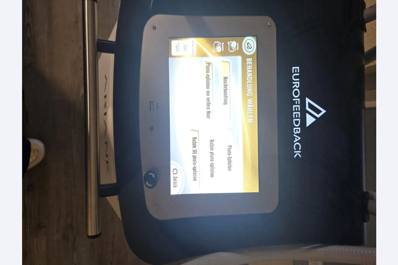 Verzorgde, hoogwaardige inrichting van een schoonheidssalon-16