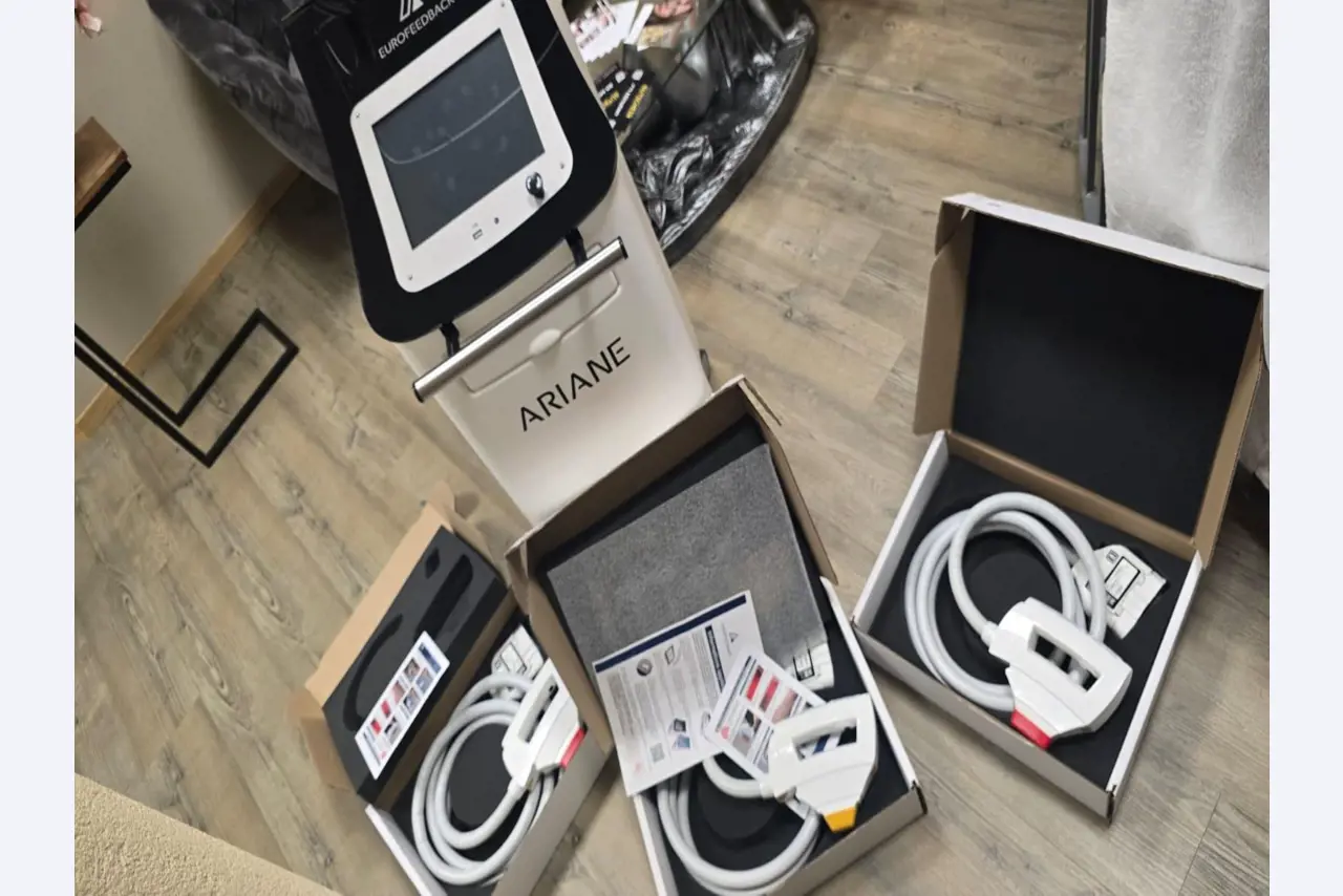 Verzorgde, hoogwaardige inrichting van een schoonheidssalon-19