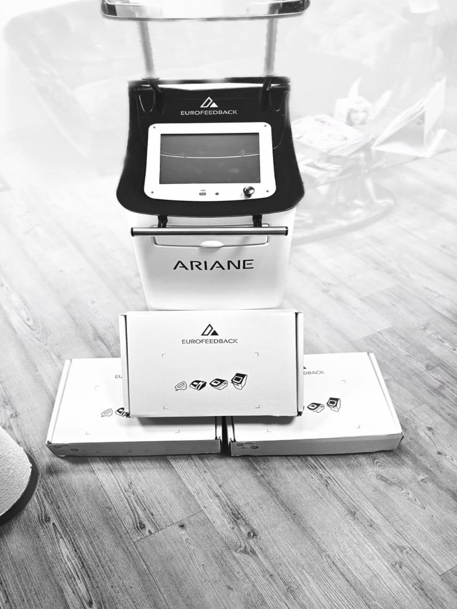 Mobiliario cuidado y de calidad de un salón de belleza-23