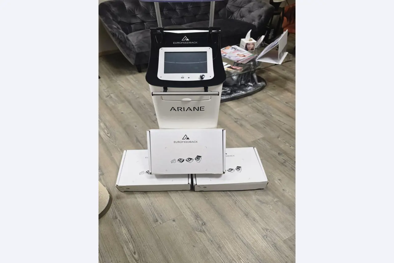 Verzorgde, hoogwaardige inrichting van een schoonheidssalon-24