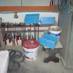 Posten Schraubzwingen