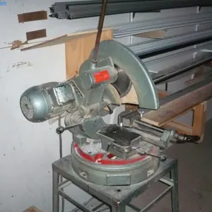 Kapp- und Gehrungssäge Heberle