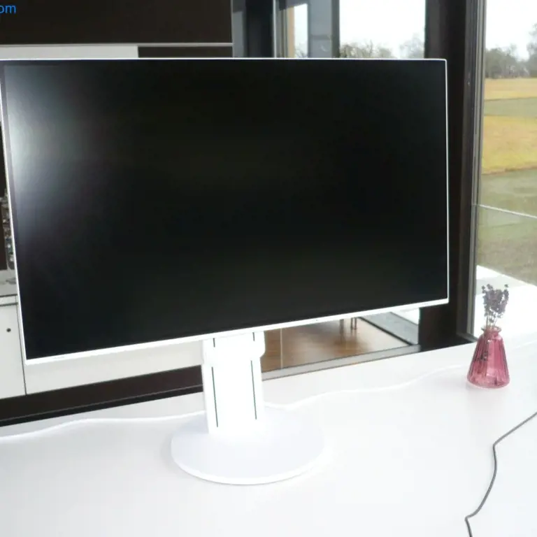 27" Monitor