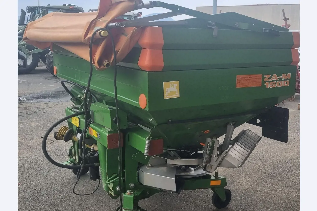 Machines agricoles-8