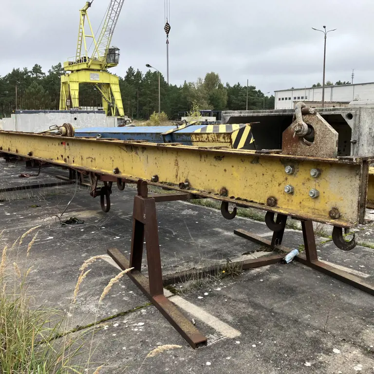 3x težki dvižni nosilci