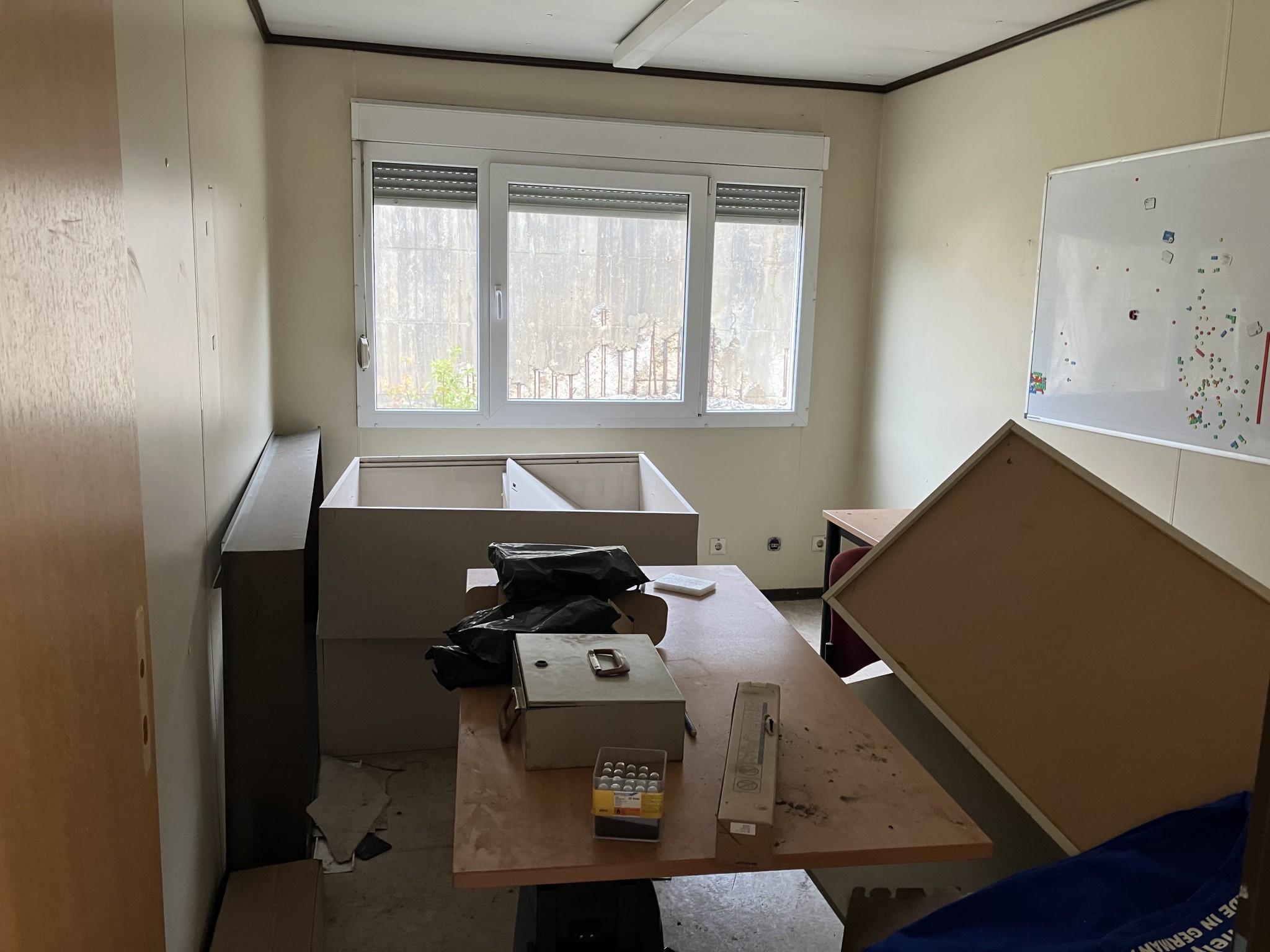 Wyposażenie byłej betoniarni-14