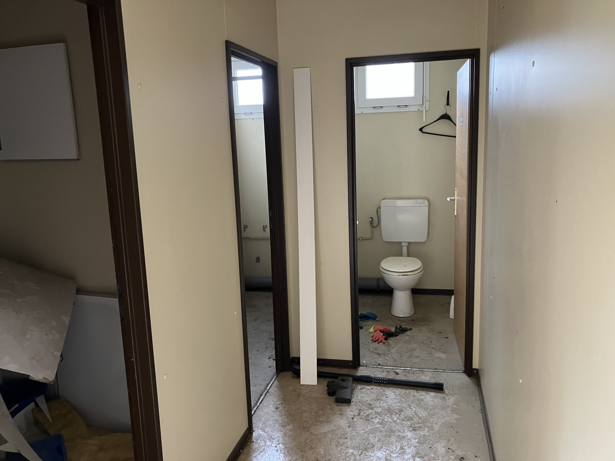 Wyposażenie byłej betoniarni-17