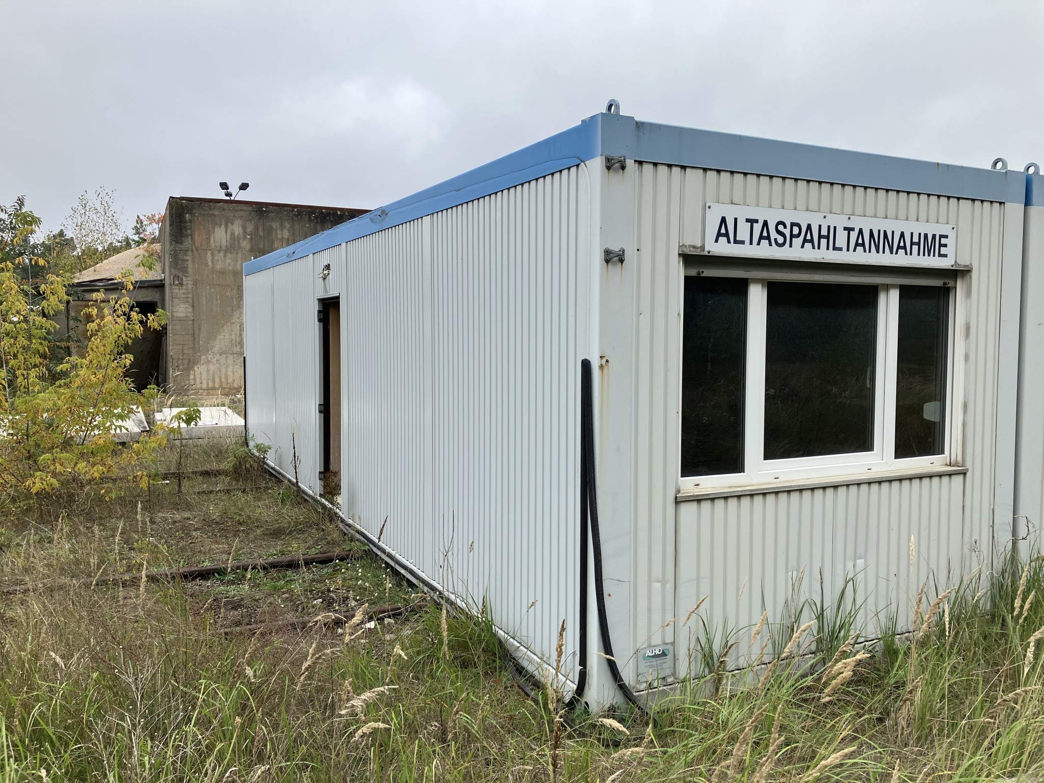 Wyposażenie byłej betoniarni-21