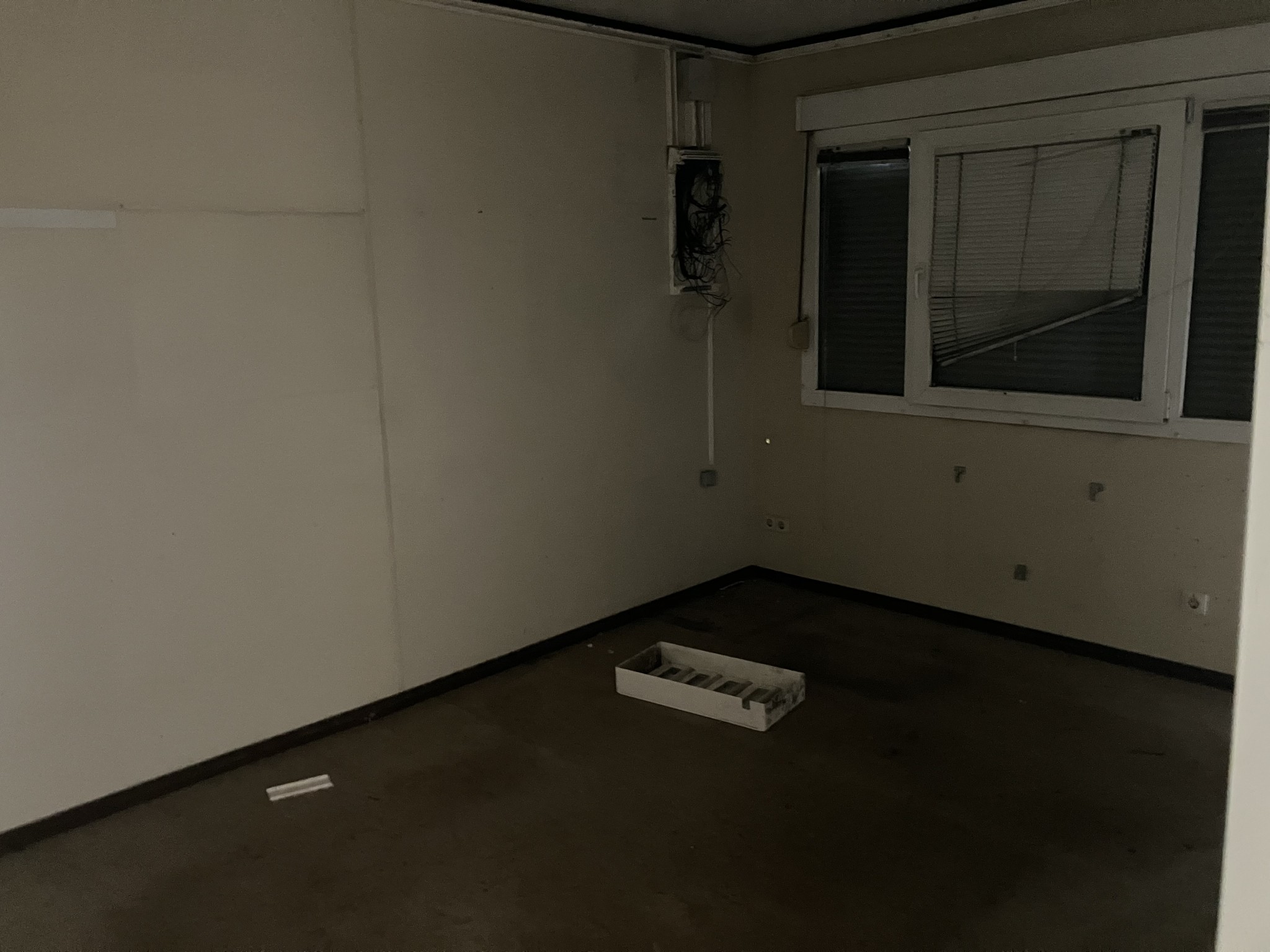 Wyposażenie byłej betoniarni-6