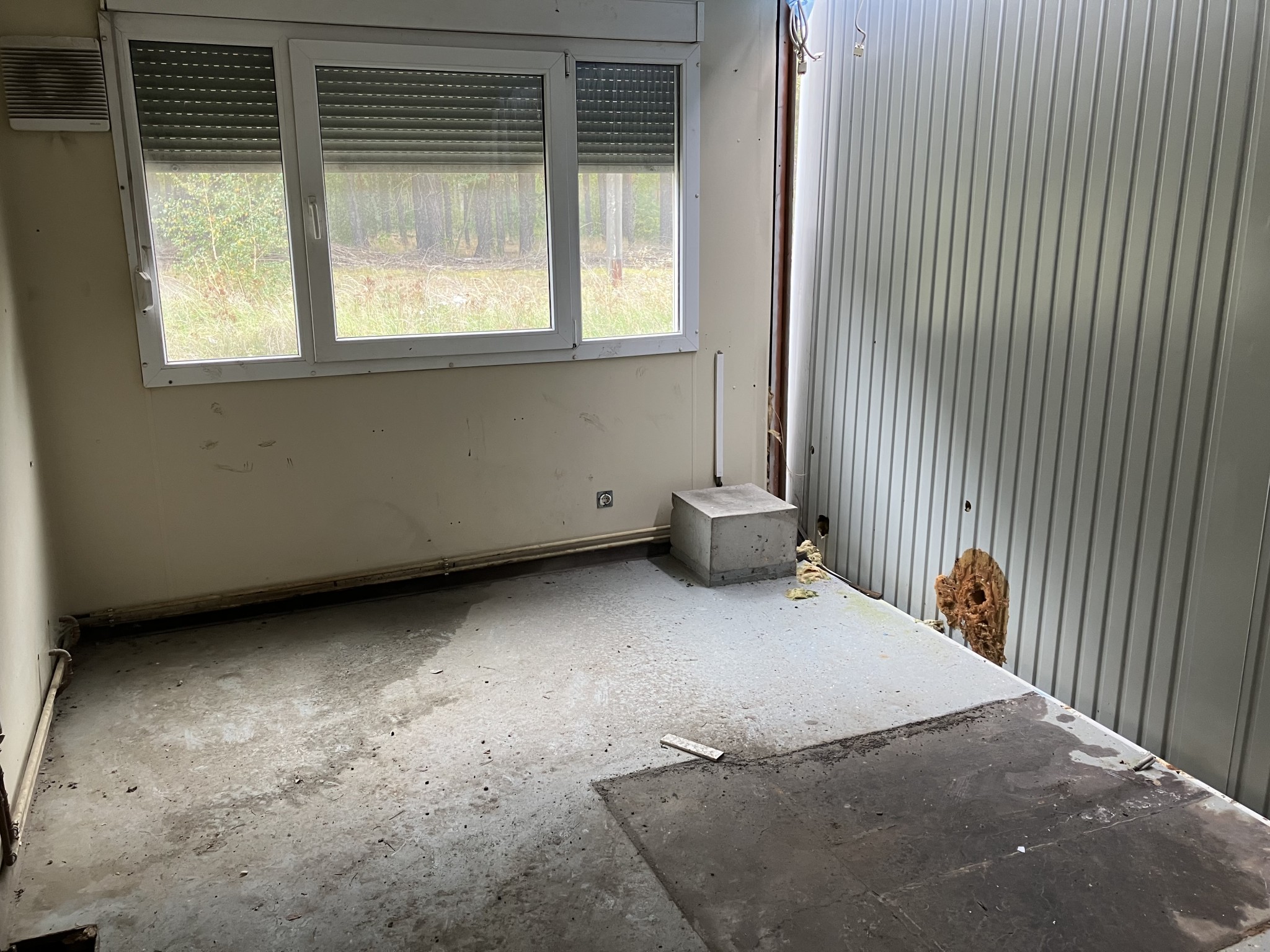 Wyposażenie byłej betoniarni-7