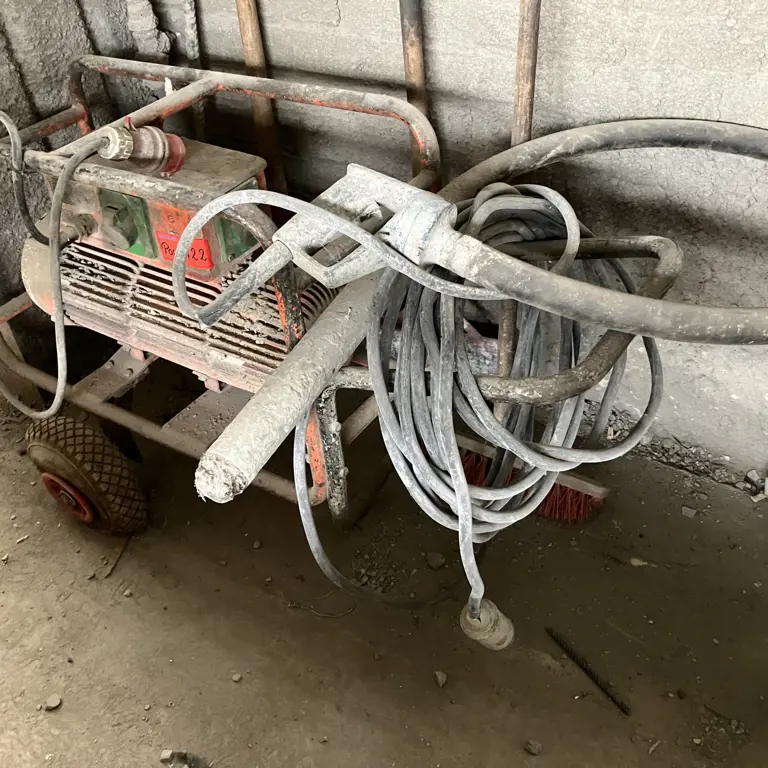 stresalnik za steklenice Wacker FU 4/200SW