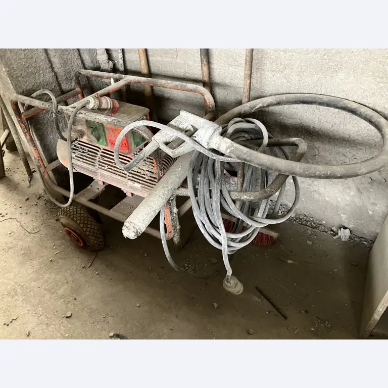 Opremljanje nekdanje betonarne-1