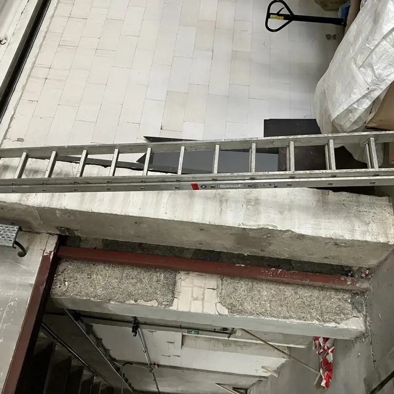 Aluminijasta drsna lestev