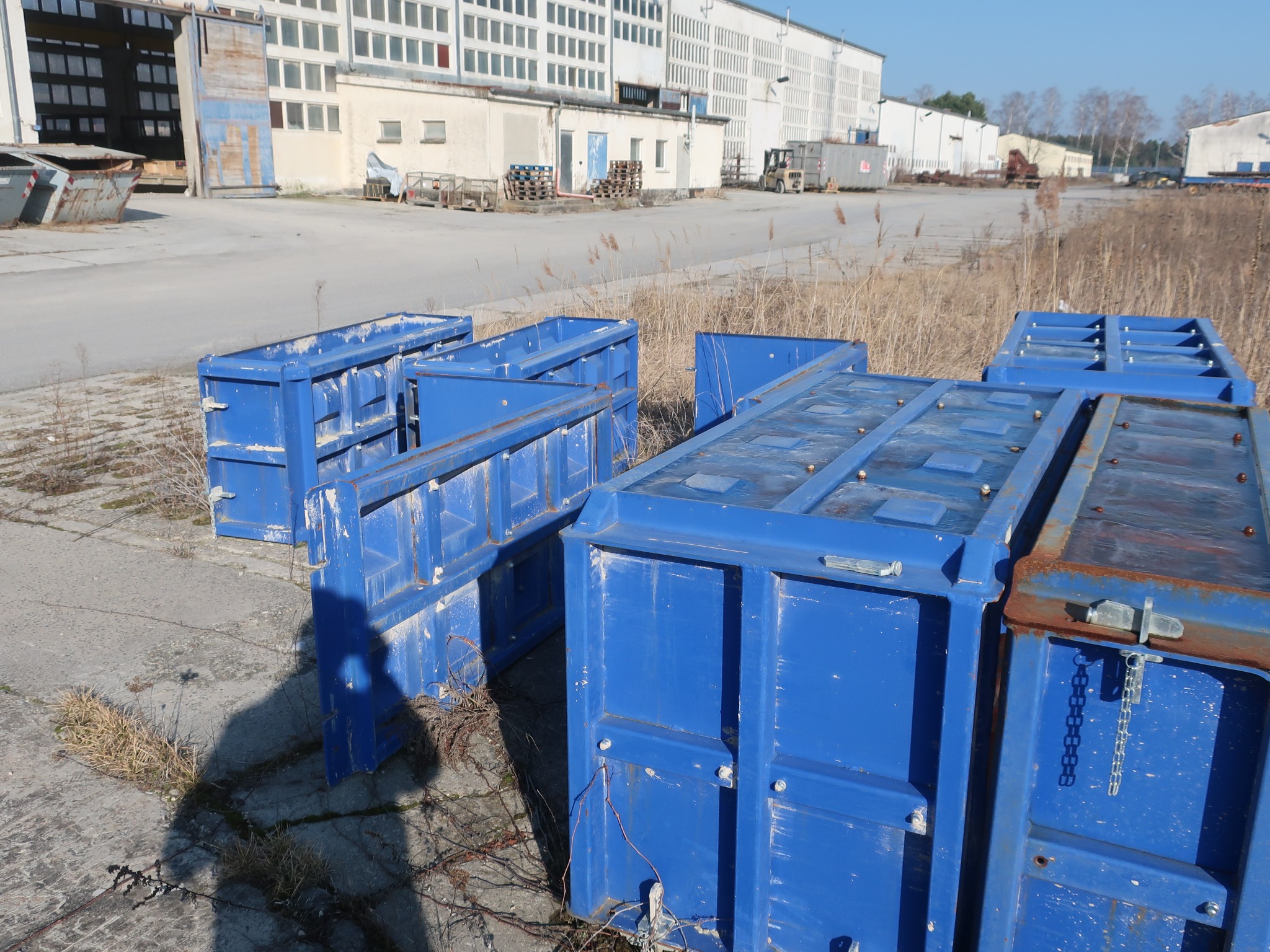 Wyposażenie byłej betoniarni-2