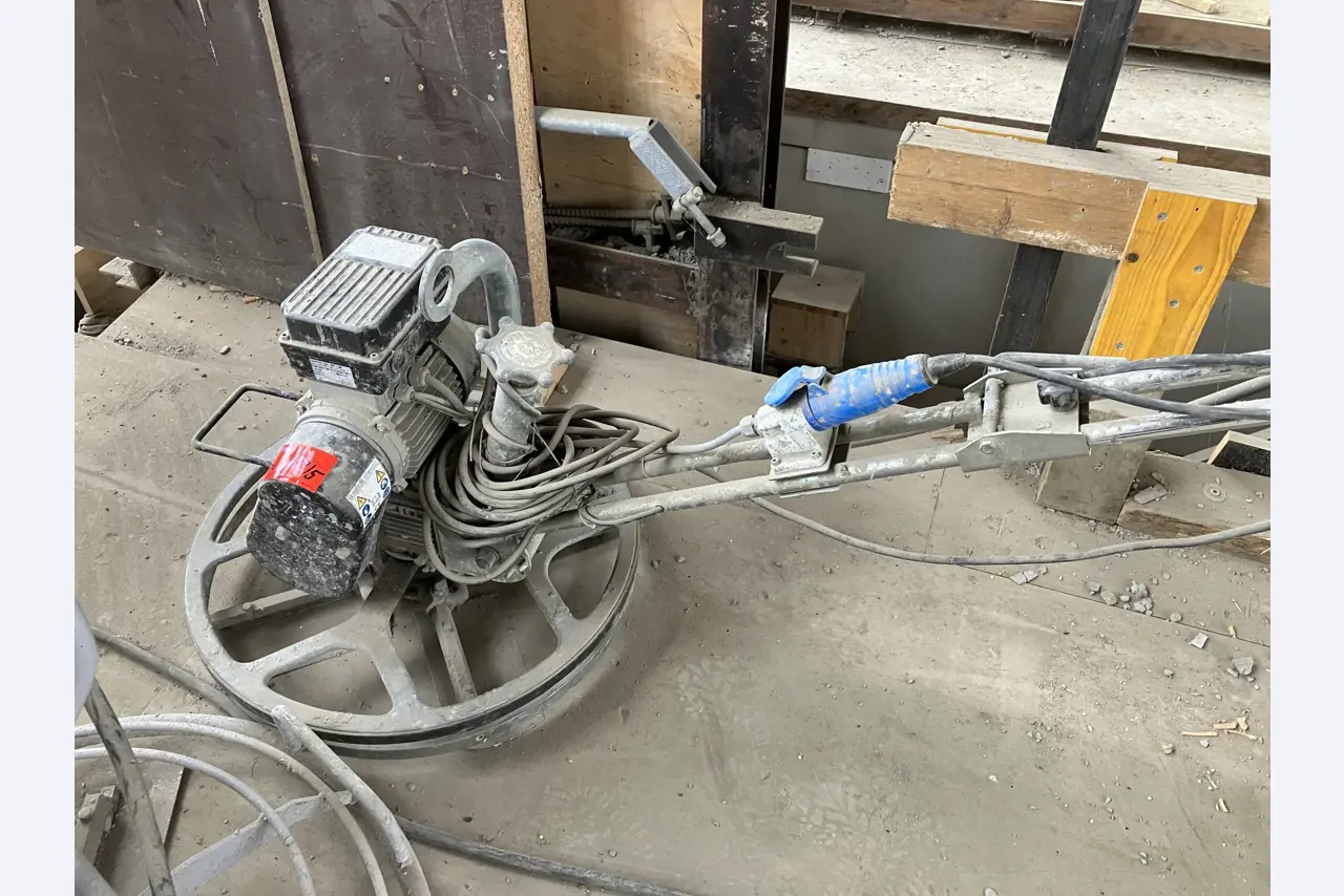 Opremljanje nekdanje betonarne-1