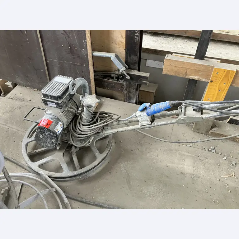 Opremljanje nekdanje betonarne-1