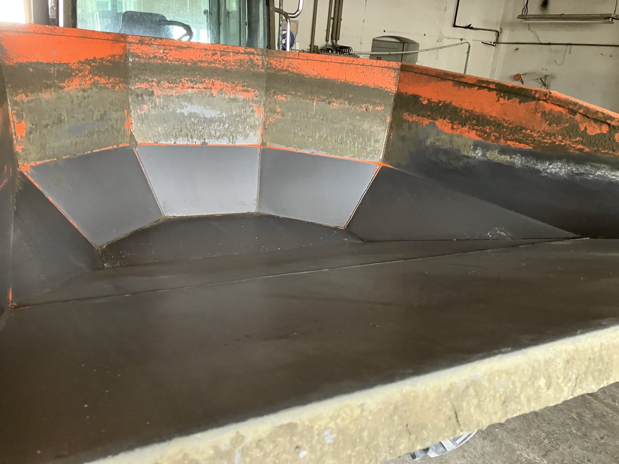 Wyposażenie byłej betoniarni-5