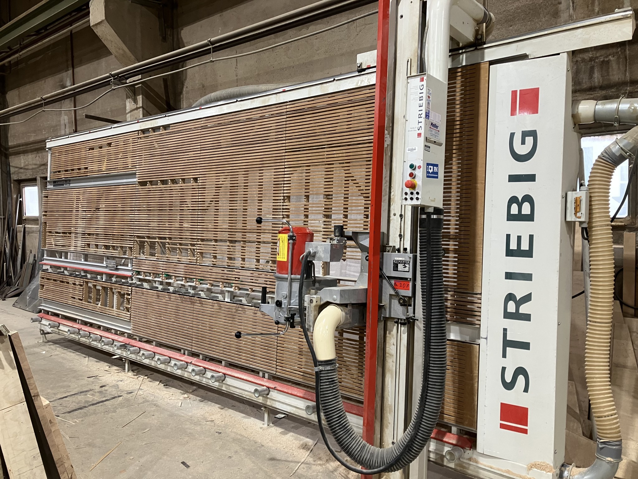 Wyposażenie byłej betoniarni-1