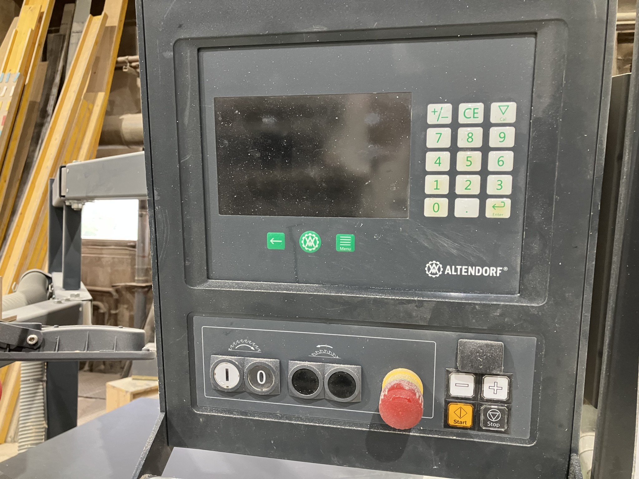 Wyposażenie byłej betoniarni-3