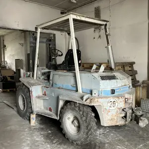 Viličar za vse terene O&K A40