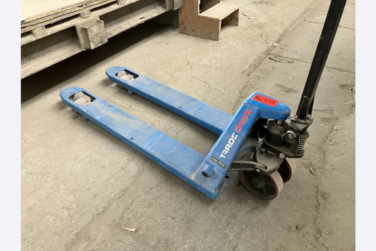 Opremljanje nekdanje betonarne-1