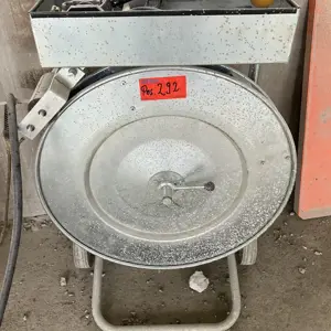 Orodje za zavezovanje jeklenih trakov