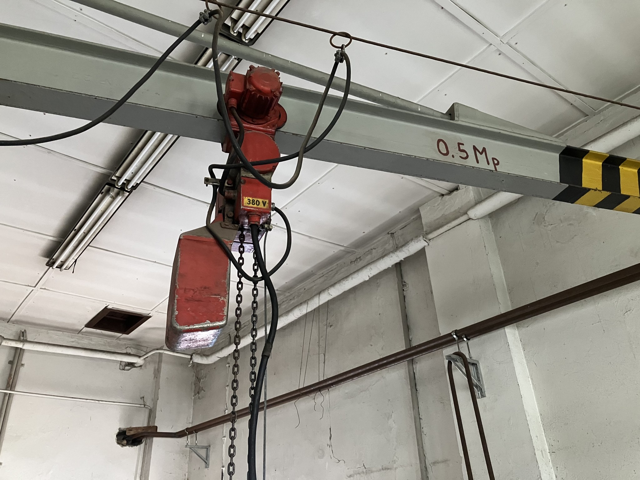 Wyposażenie byłej betoniarni-2