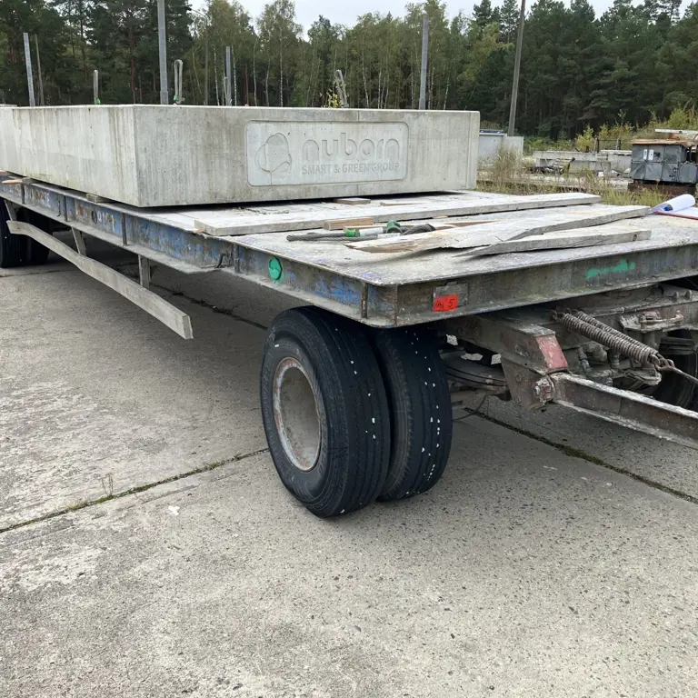 Priklopnik za platformo Kässbohrer