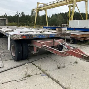 Priklopnik za platformo