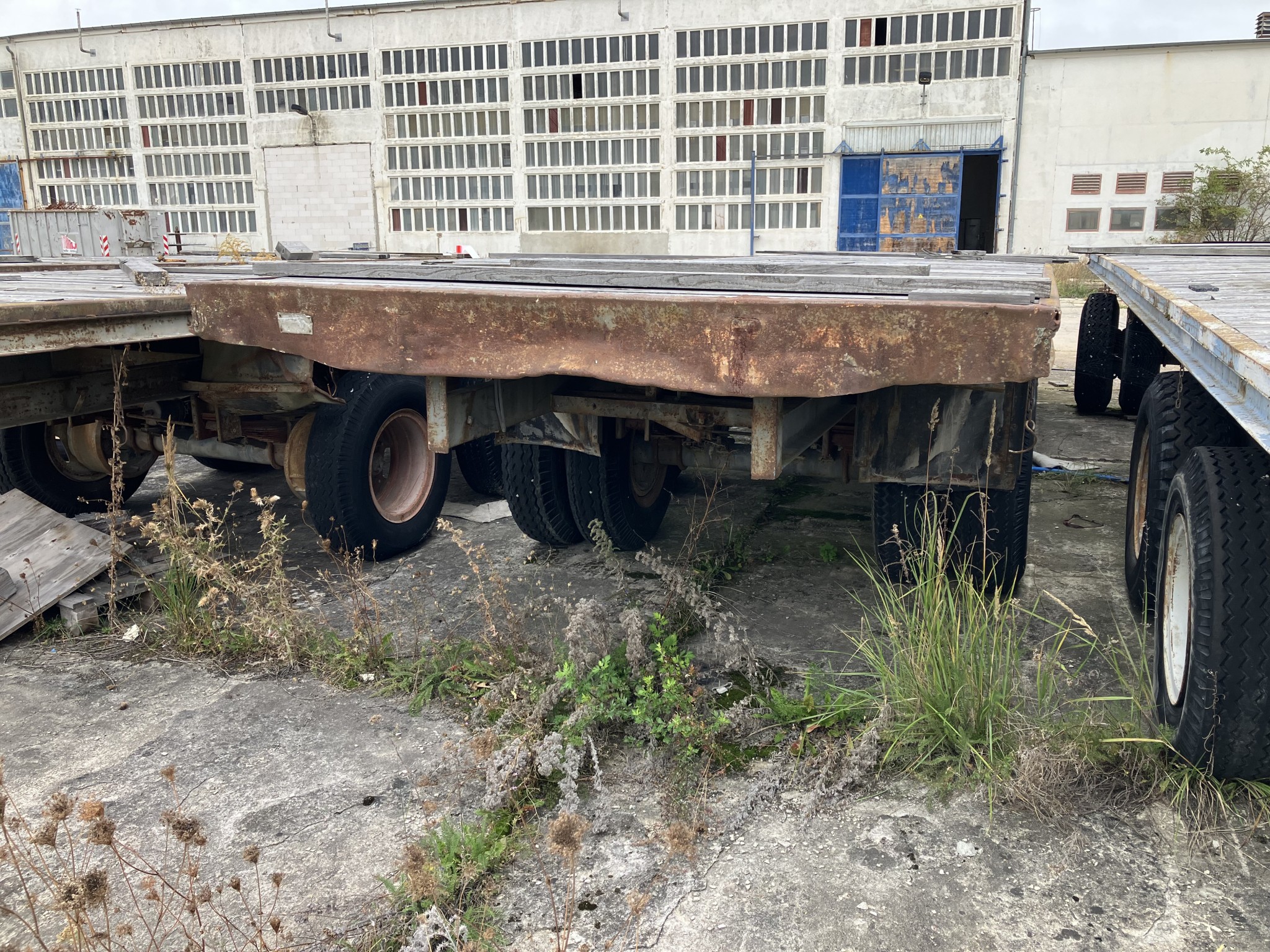 Wyposażenie byłej betoniarni-3