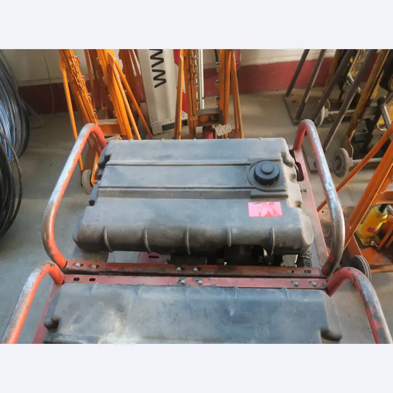 Workshop equipment and various accessories from the construction sector-2