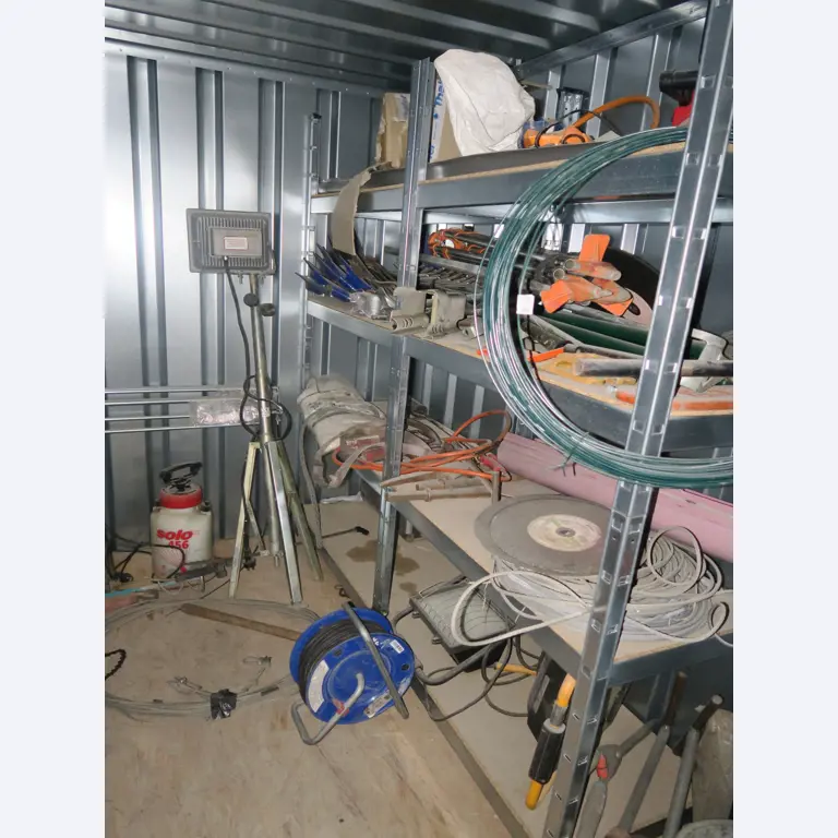 Workshop equipment and various accessories from the construction sector-4