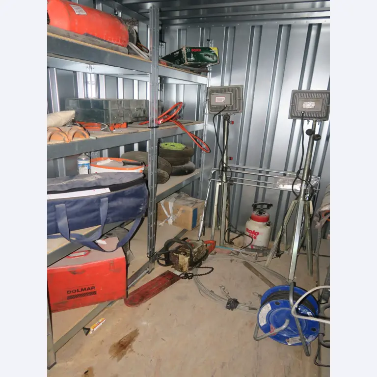 Workshop equipment and various accessories from the construction sector-5