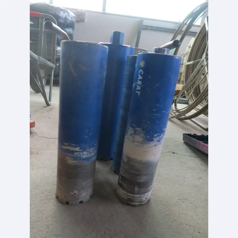 Workshop equipment and various accessories from the construction sector-4