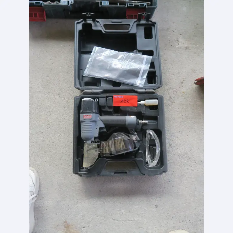 Workshop equipment and various accessories from the construction sector-1