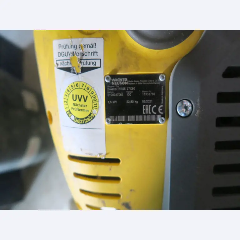 Workshop equipment and various accessories from the construction sector-2