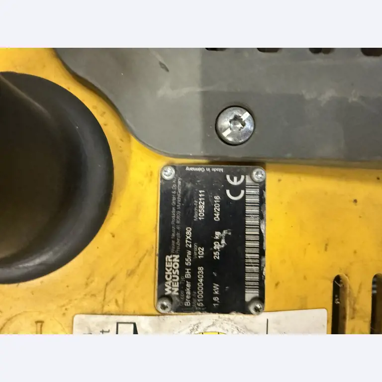 Workshop equipment and various accessories from the construction sector-3