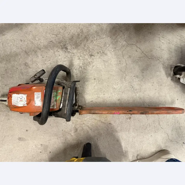 Workshop equipment and various accessories from the construction sector-2