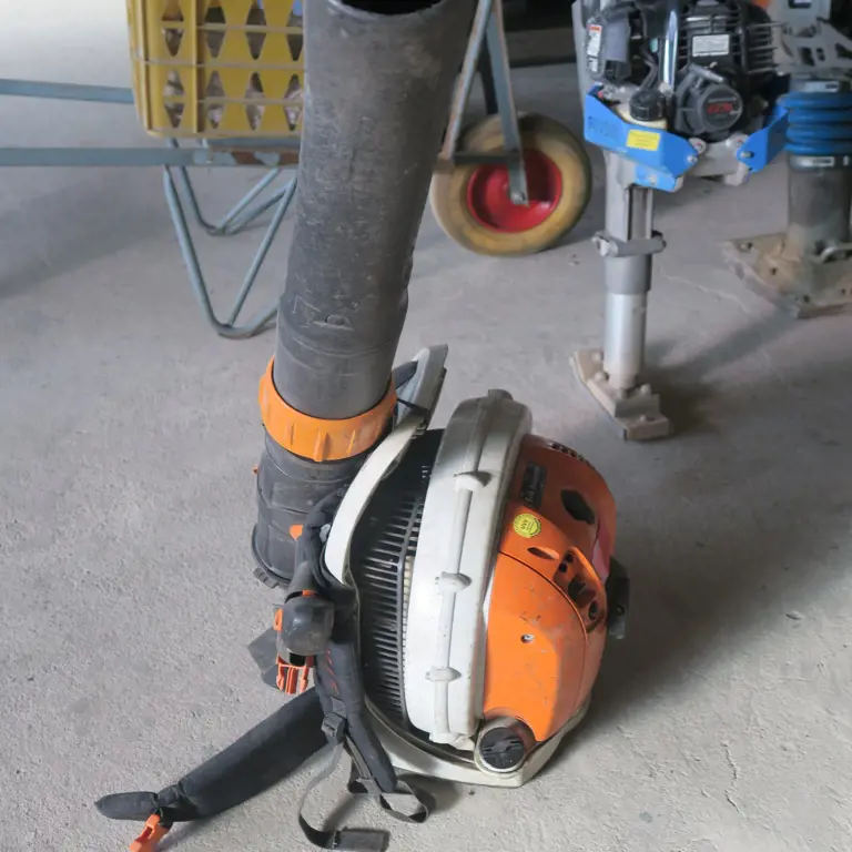 Leaf blower Stihl BR 700